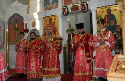 7-Праздничное богослужение.jpg
